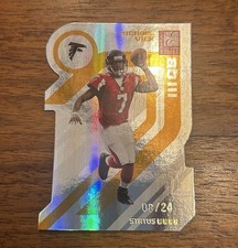 2005 Donruss Elite Football Gold Status Diecut Michael Vick /24
