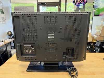 Beautiful Sharp Aquos LC-32D62U 32” 1080P LCD TV - Pick Up ONLY