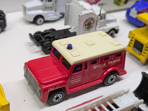Vintage Hot Wheels Matchbox Diecast City Trucks Construction Vehicles, Mixed Lot - Picture 14 of 19