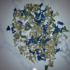 Vintage HO Plastic Toy Soldiers Army Men 1/72 Unbranded Lot Of 156