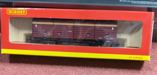 Furgoneta cerrada Hornby R6042B EWS 45 toneladas VDA 200991 | Condition: Used