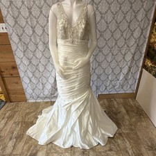 Morilee Ivory Beaded Sleeveless Mermaid Wedding Dress Buttons Back Size 16 Lot#6