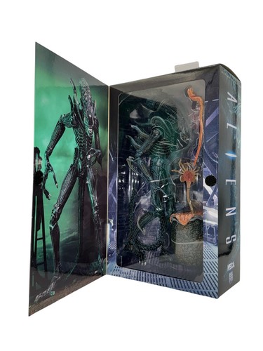 NECA Aliens Ultimate Alien Warrior Blue Brown Alien Warrior Club Exclusive 2019 - Picture 12 of 24