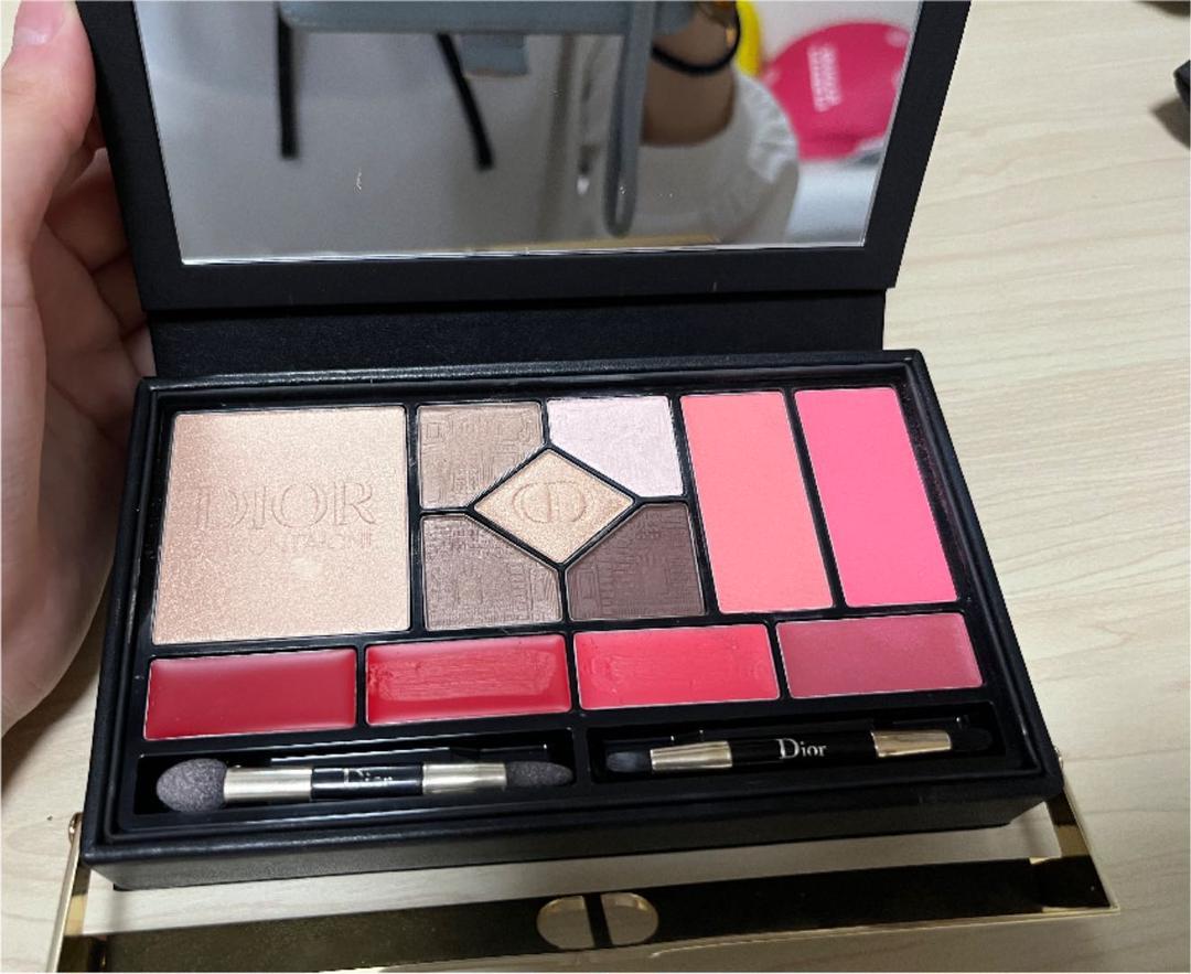 Christian Dior Christmas Coffret 2021 Palette Cosmetic Eye Christian Dior Christmas Coffret 2021 Palette Cosmetic Eye