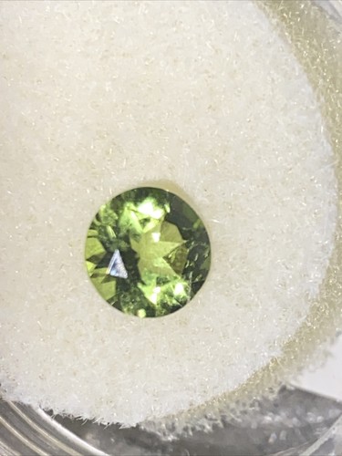 PERIDOT ROUND CUT ARIZONA GEM 1.98CTW LIME GREEN GENUINE FACETED NATURAL AA126 - Picture 4 of 6