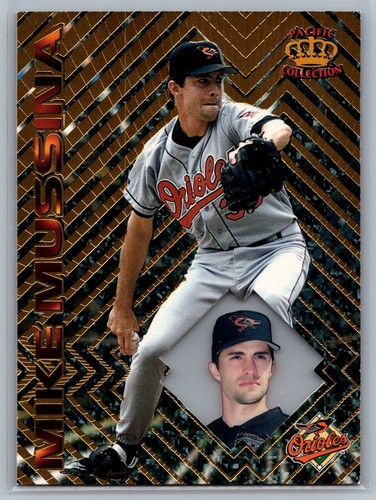 1997 Pacific Prism Invincible Mike Mussina #10 card