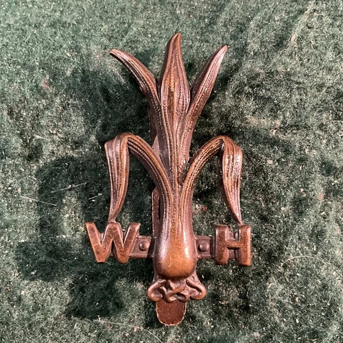 Welsh Horse Yeomanry, Blackened brass. Cap Badge. Ww1.   Ed18