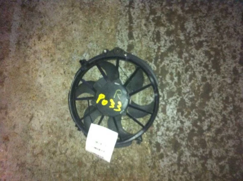 Ventilador del radiador derecho del pasajero Ford Taurus 01-07 Ensamblaje del ventilador del motor Foto 2 de 4
