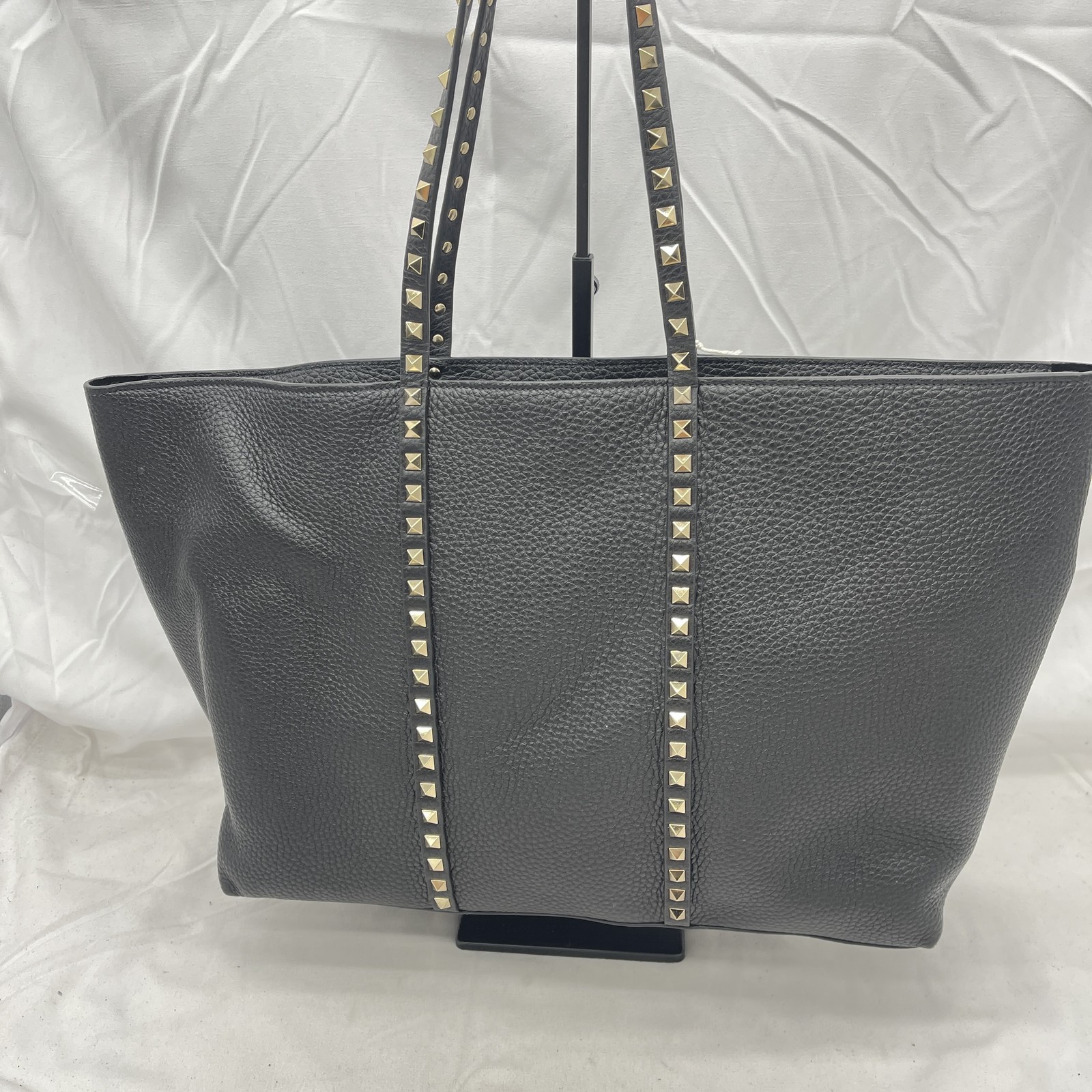 Valentino Garavani Rockstud Med Tote Shoulder Bag Pebble Leather Black Pre-Owned thumbnail 9