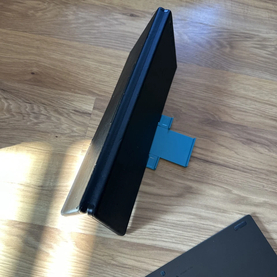 罗技平板电脑键盘保护套 — 第 3/4 张图片