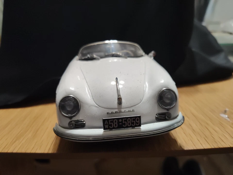 Porsche 356 Speedster 1/18 Norev blanco Foto 4 de 4