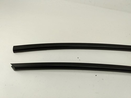 BMW 328i E90 Sedan Pair Of Body Door Trim Pieces Fits 2007 2008 2009 2010 2011 - Picture 3 of 12