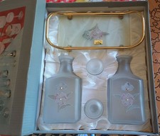 Gipar Set 2 bottiglie liquore con tappi e vassoio di finissimo cristallo opaco.