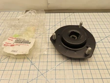 Toyota 48609-0E020 Front Suspension Strut Mount Support