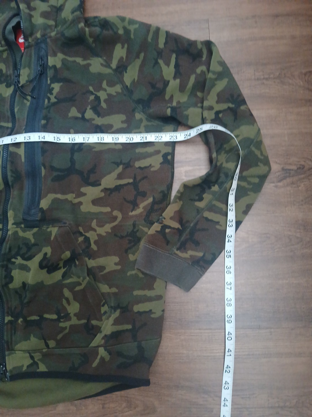 SACAI X NIKE Nike Giacca in Pile Tecnico Uomo Verde Mimetico Full Zip L Verde Mimetico 678950...