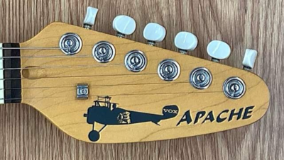 VOX APACHE-2 Phantom Guitar Salmon Red Built-in Speaker Battery