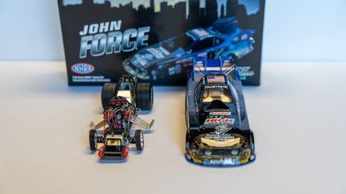 ¡RARO! John Force Castrol 2011 9/11 honrando a nuestros héroes Mustang divertido coche 1/1638 - Imagen 4 de 8