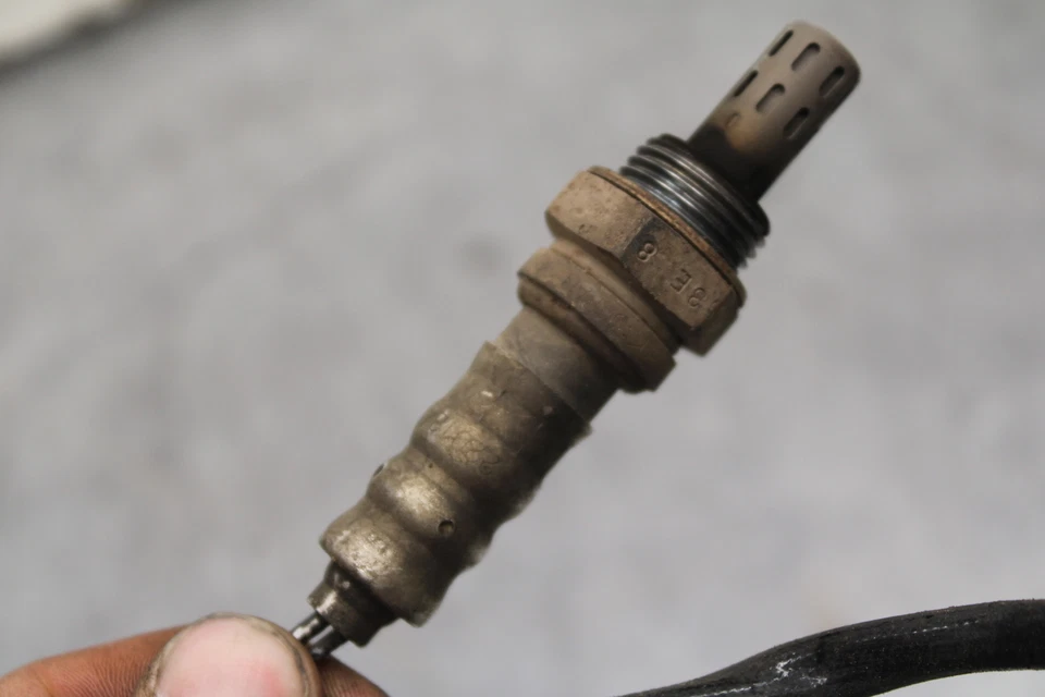 03-04 SENSOR LAMBDA GAS ESCAPE OXÍGENO O2 TRIUMPH DAYTONA 600 BB745 Foto 3 de 4