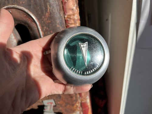 1967 Pontiac GTO Horn Button Center Cap Bars OEM 67 - Picture 7 of 14