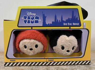 Disney Store The Big Apple Mickey and Minnie Mouse Tsum Tsum Mini  Plush Set