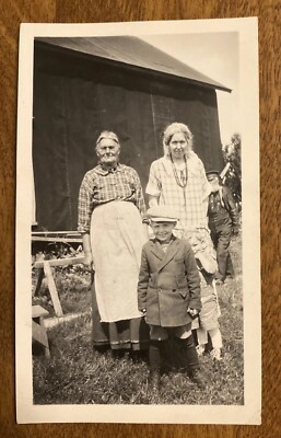 1940s Older Women Young Boys Fireman? Fashion Newsboy Cap