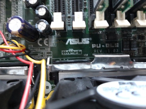 ASUS PU-DLS mit CPU Xeon und RAM Speicher - Bild 2 von 5