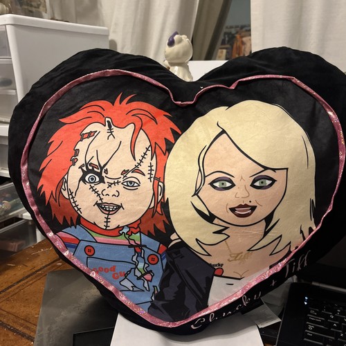 HALLOWEEN Chucky And Tiffany Heart Pillow