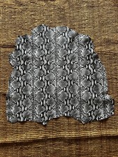 Vera pelle di montone serigrafia Serpente Kensinton c/bianco-nero 002