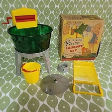 Vintage Retro 1950s Louis Marx Deluxe Plastic Laundry Set Toy By Boxed