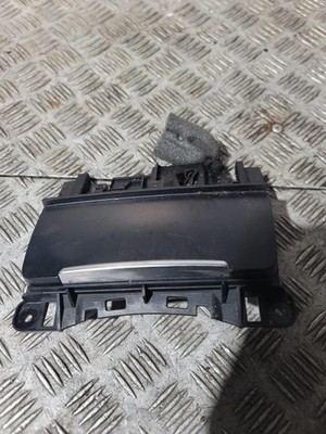 ASCHENBECHER VORNE ASHTRAY Audi A4 Avant (B8) Combi 2.0 TDI 16V (CAGA)