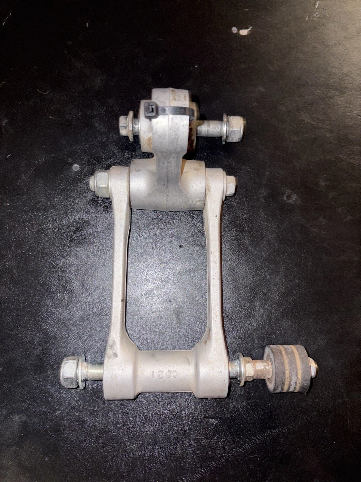 2002 2003 2004 CR125R OEM Rear Shock Pivot Linkage Link Arm Suspension Relay