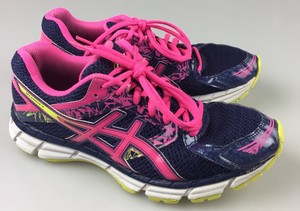 asics womens 9