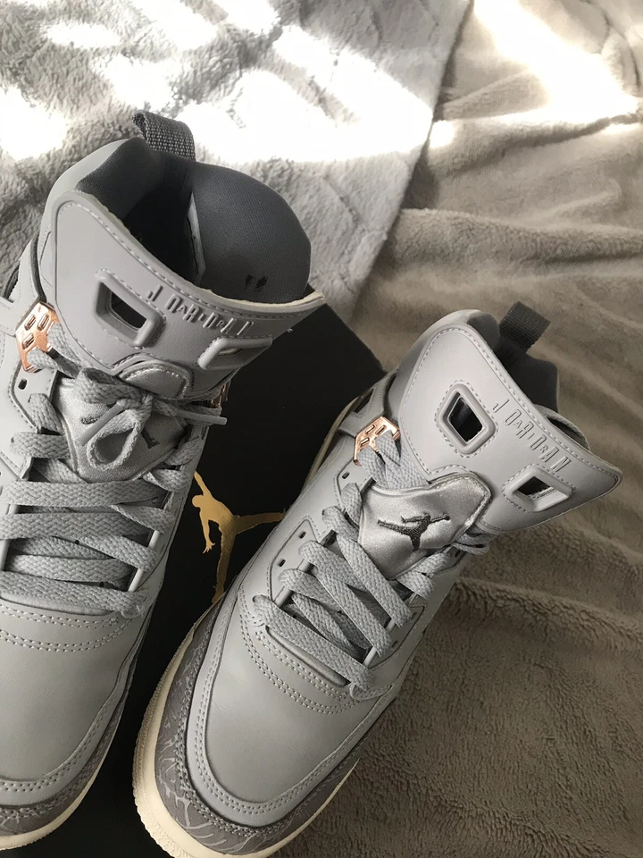 Jordan’s Wolf And Dark Grey. Nuevo con caja. Foto 3 de 4