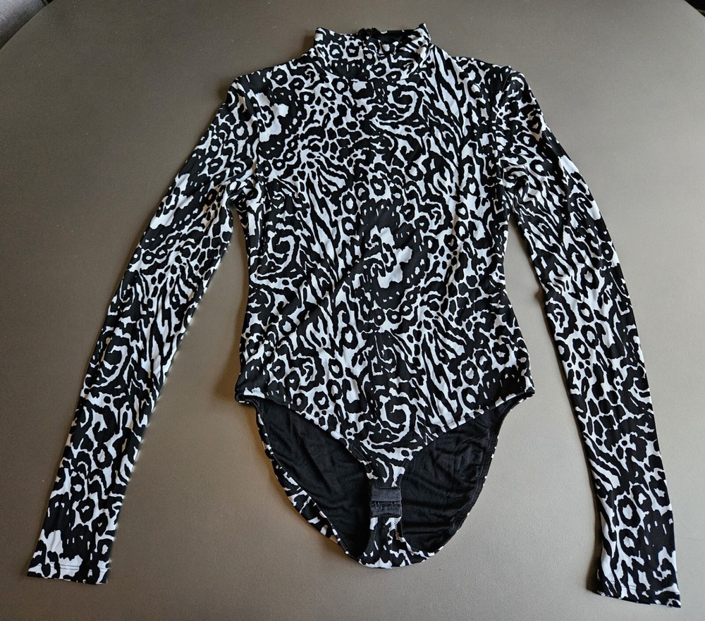 Versace Long Sleeve Bodysuit Black And White Animal Print Size 40 Made In Italy