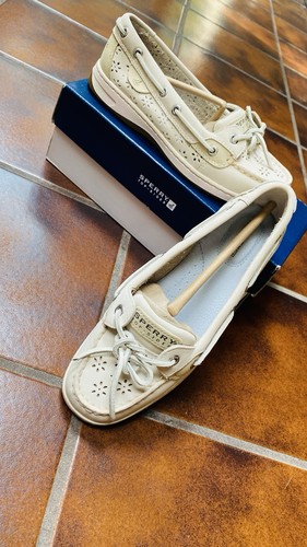 RARE Sperry Angelfish Ivory/Cream Boat Shoes Eyelit Leather