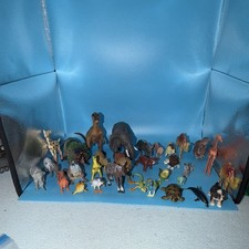 Assorted Plastic Animal & Dinosaur Figure Lot...