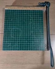 Vintage Paper Cutter Guillotine MILTON BRADLEY- STUDIO- Patented 10" WORKS