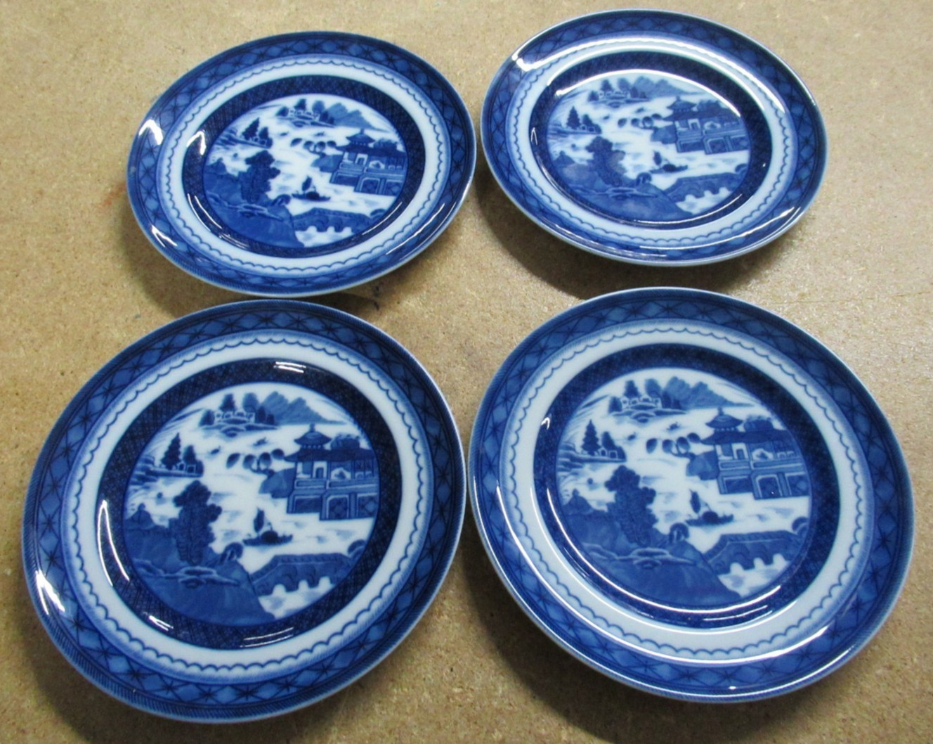 4 Mottahedeh Portugal Porcelain Blue Canton Vista Alegre Bread Plates  Mint