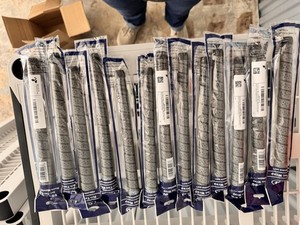 Winn Grips Dri-Tac Wraps Midsize (+1/16") Set of 13, Gray