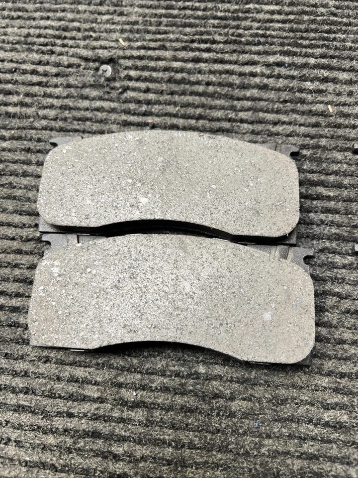 Juego de pastillas de freno de disco - Cerámica premium Bendix SBC11 Foto 2 de 4