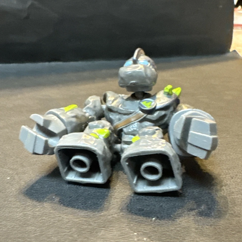 Mega Bloks Skylanders Giants CRUSHER Figure 95442 - Image 3 of 3