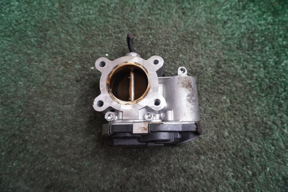 Chevrolet Malibu 2016 2017 2018 carrocería del acelerador 1,5 L OEM 12671379AA Foto 2 de 4