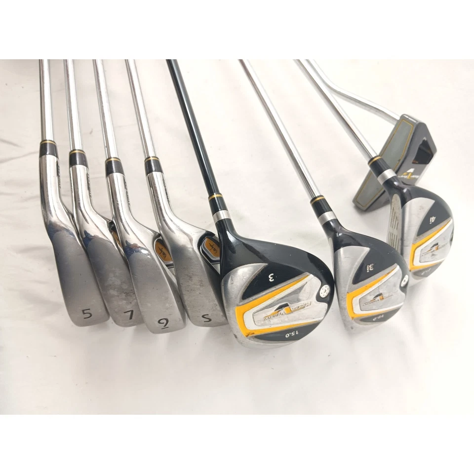 Walter Hagen Varsity Golf Club Set Right Handed 5 7 9 SW 3-Wood 3H 4H Putter - Image 3 of 4