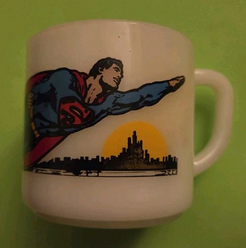 Vintage 1971 SUPERMAN Coffee Mug  Federal Glass Cup DC Comics Skyline 70's RARE