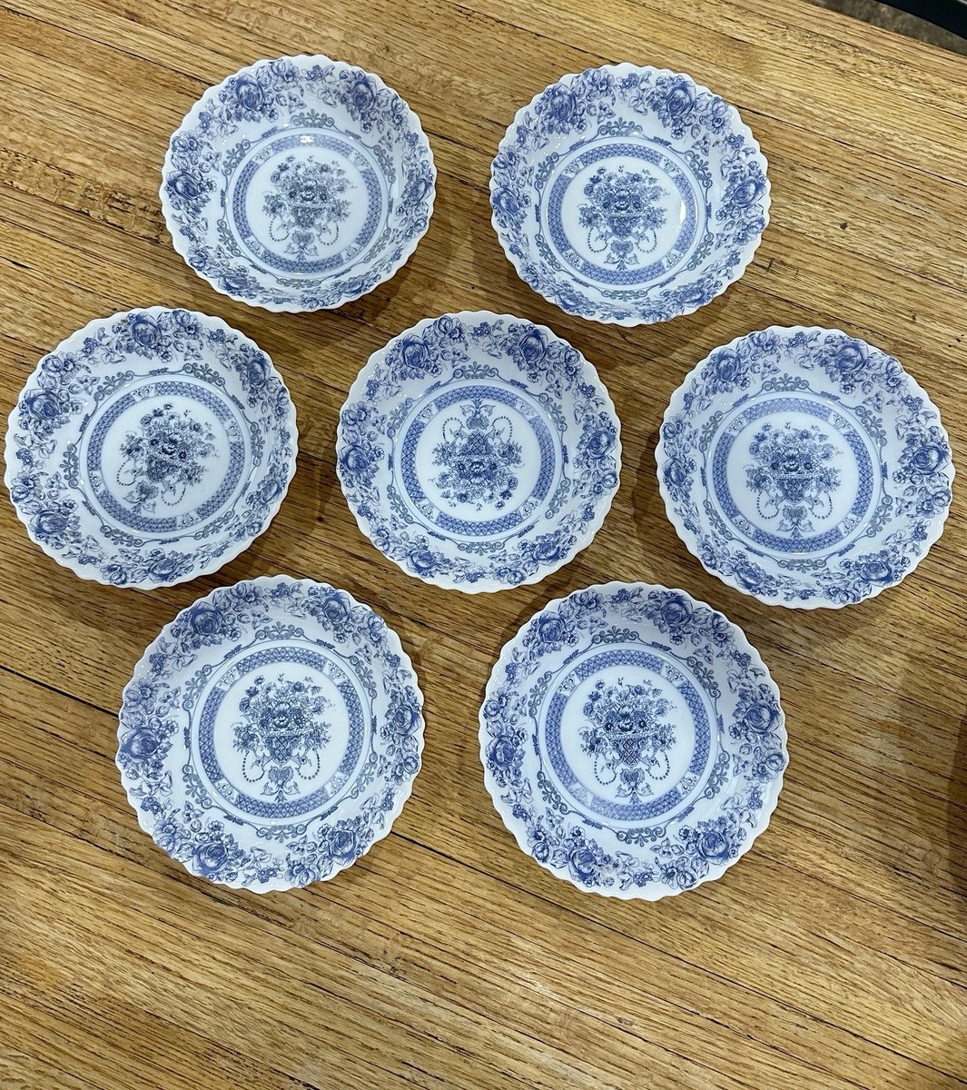 12 Assiettes Creuses Arcopal Honorine – Vintage Bleu Blanc Opaline – Fabriqué En France