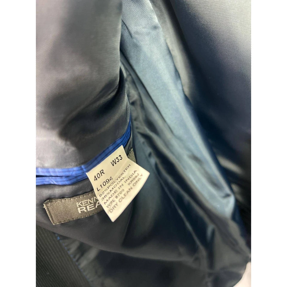 Kenneth Cole Reaction Mens 40R 33W Navy Pinstripe Suit Separates Jacket Pants - Image 3 of 4