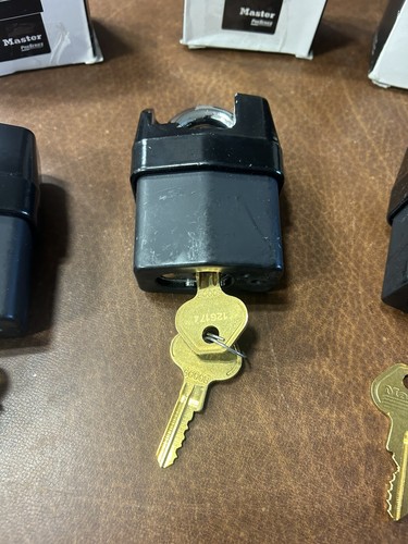 3 MASTER LOCKS 6325 Keyed Padlock,Rectangle,Black,silver 6T412 5 Pin WOW - Picture 6 of 24
