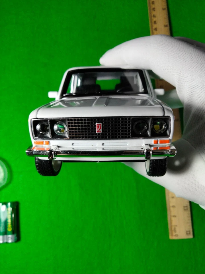 USSR VAZ 2106 LADA 1600 Zhiguli UNION  Soviet Classic Retro Car Diecast Model - Image 2 of 4