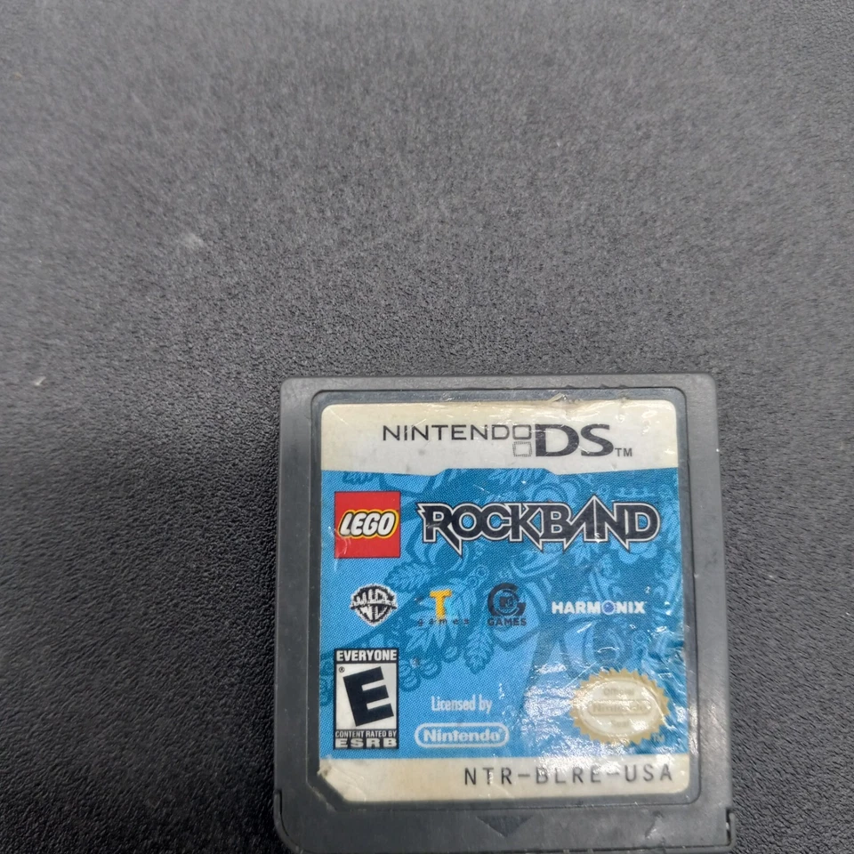 Lote de 7 juegos Lego 3DS y DS Batman, Batallas, Ninjago, Rockband, Marvel, Starwars Foto 2 de 4