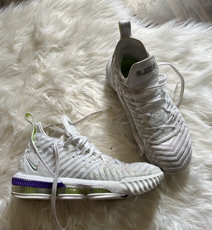 Size 8 - Nike LeBron 16 Buzz Lightyear 192499467539| eBay